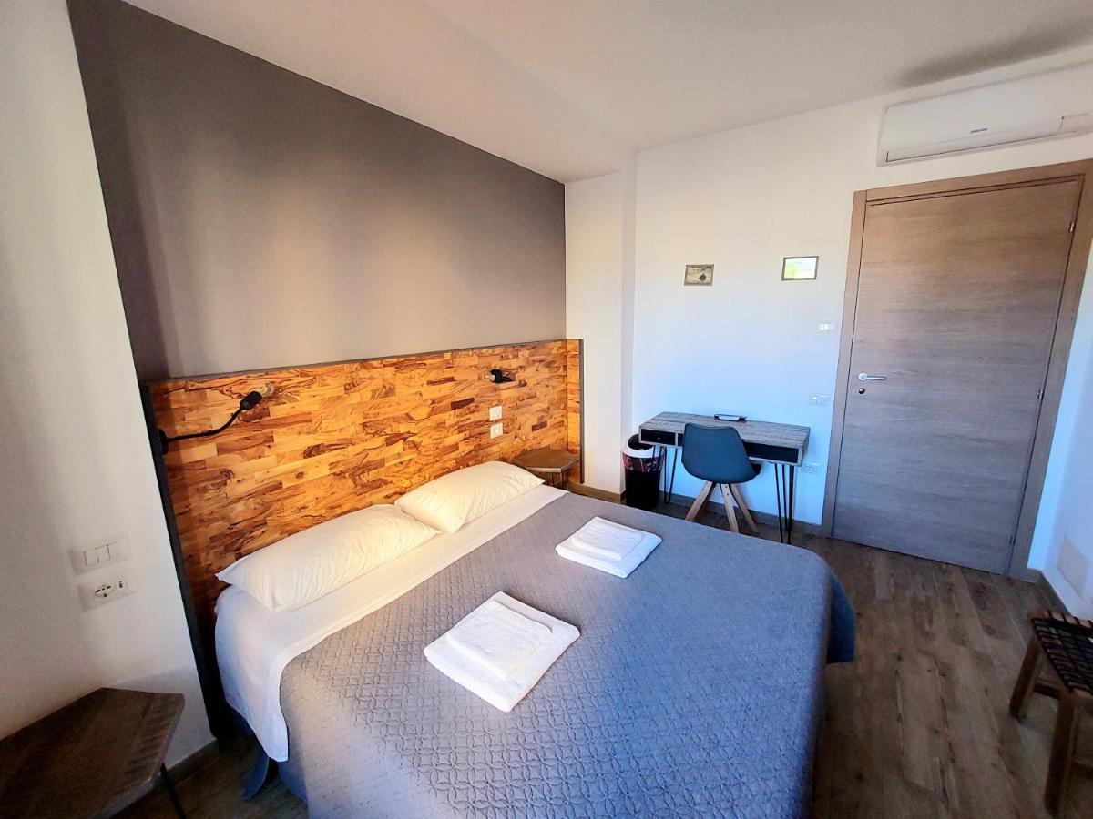 Hotel Arya Cagliari Exterior foto